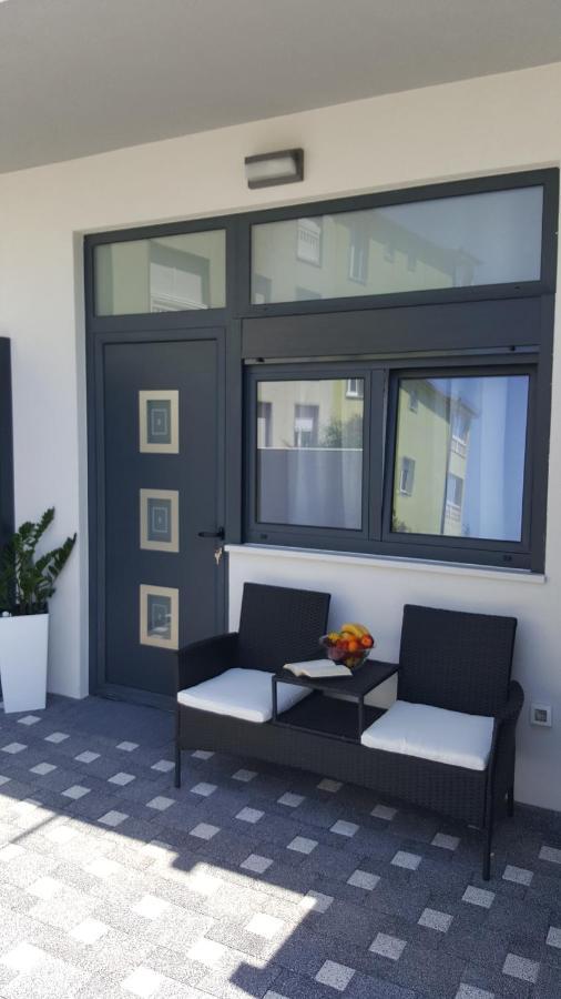 Grey House Apartment Makarska Exterior photo