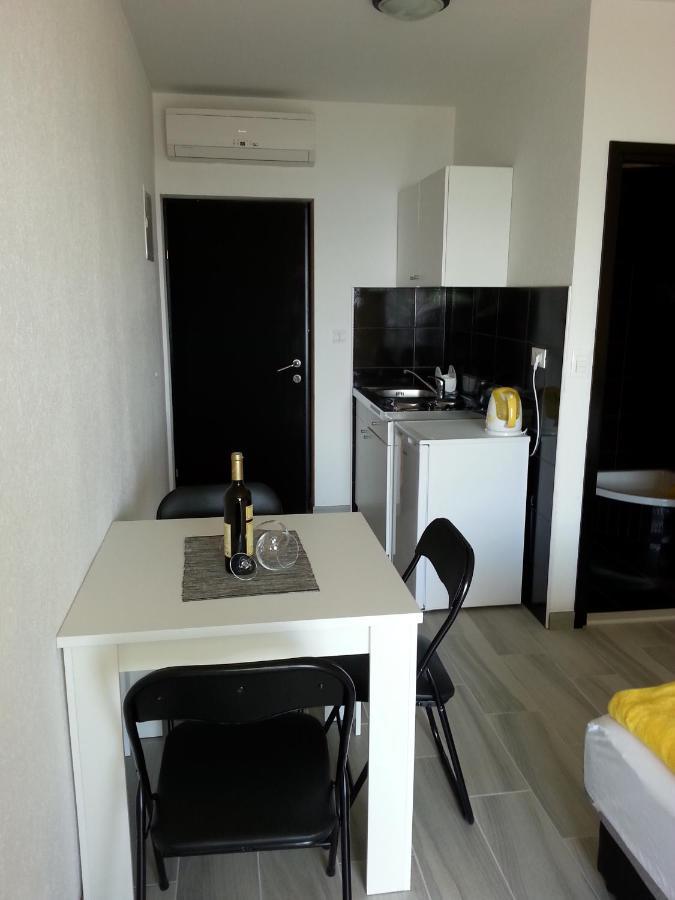 Grey House Apartment Makarska Exterior photo