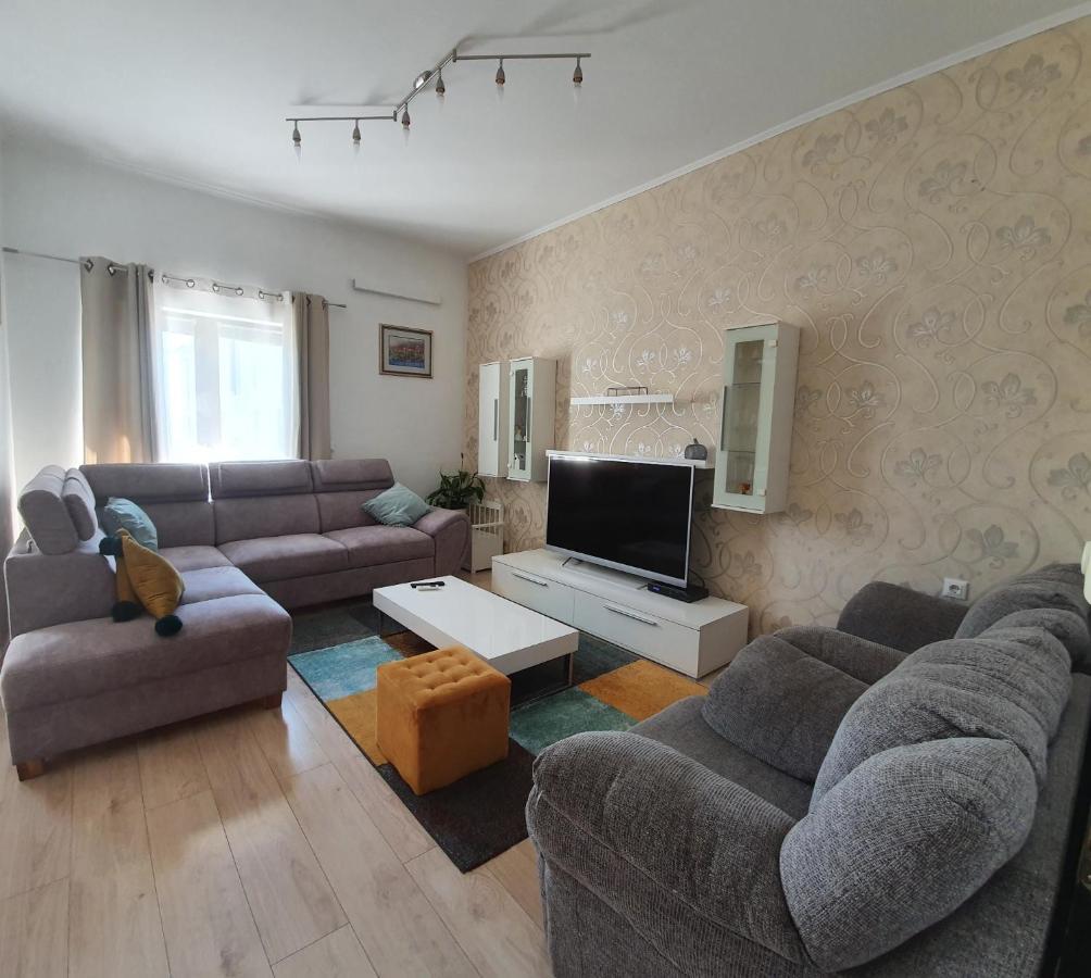 Grey House Apartment Makarska Exterior photo