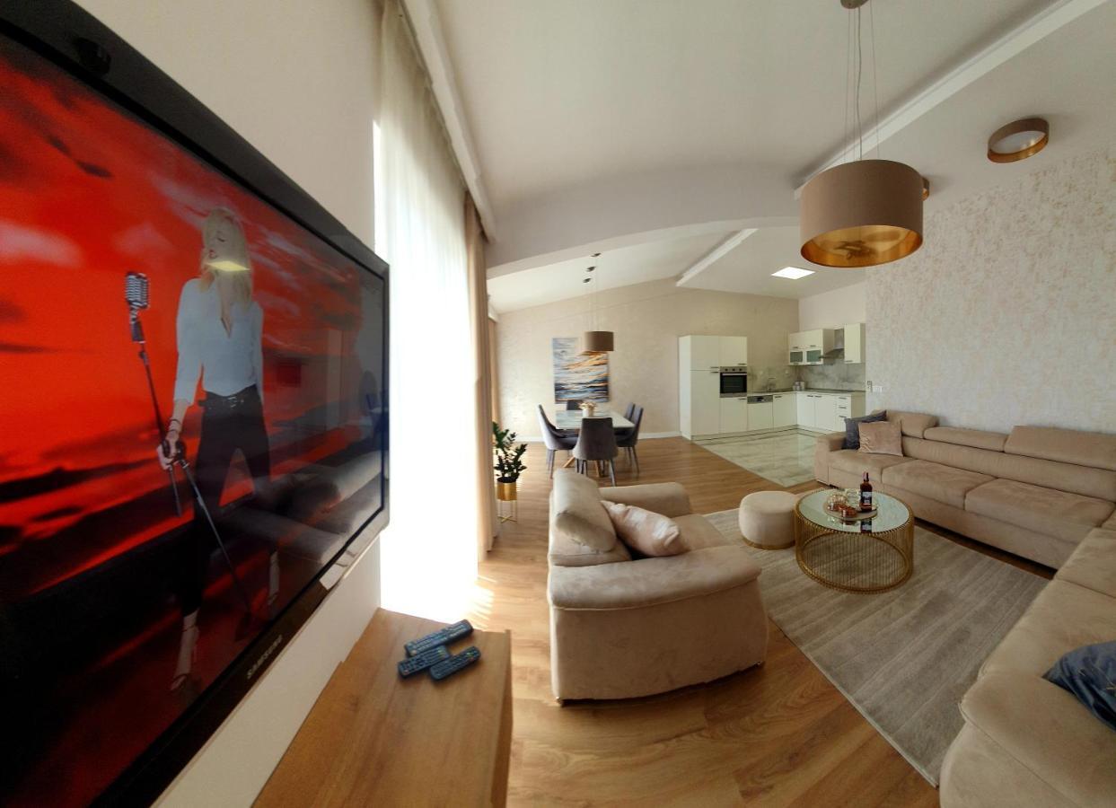 Grey House Apartment Makarska Exterior photo